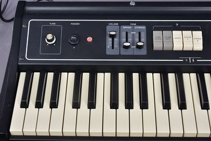 Roland-RS202